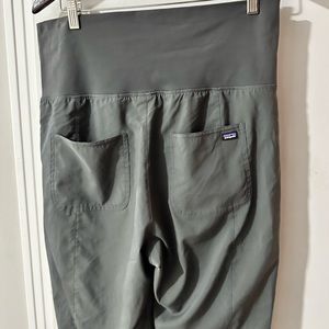 EUC Patagonia gray athletic pants happy hiker women’s medium